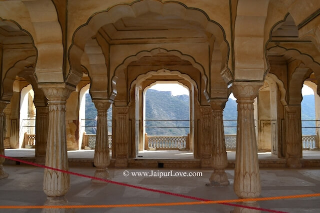 Royal Courtyard Amber Fort - JaipurLove