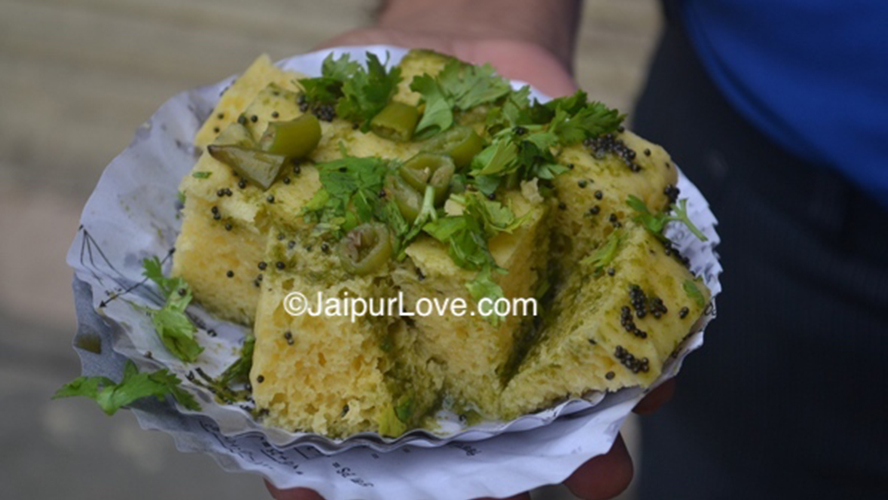 Shreeji Khaman Wale – Gujarat’s Best Khaman Dhokla in Jaipur