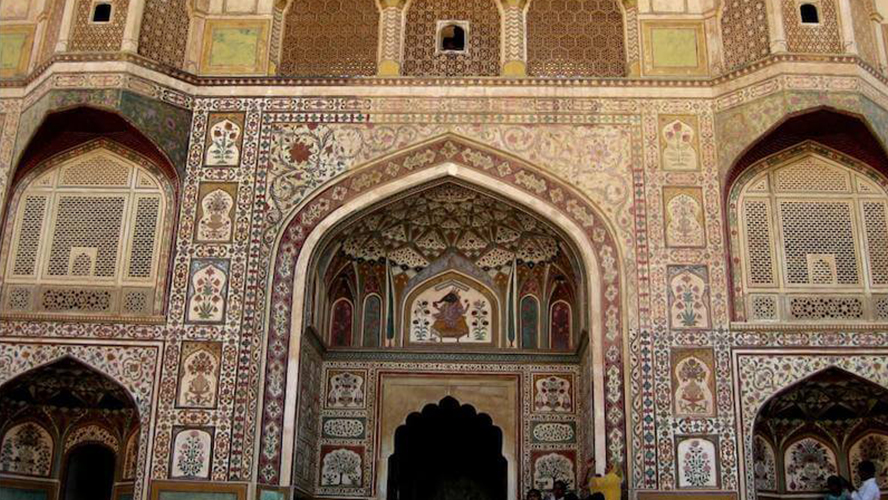 2 Joyful Days in Jaipur City – My Experience with Forts and Local Food