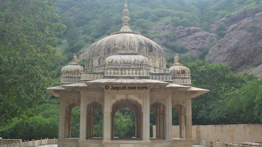 Gaitore Ki Chhatriyan Jaipur – About Royal Crematorium Cenotaphs Site