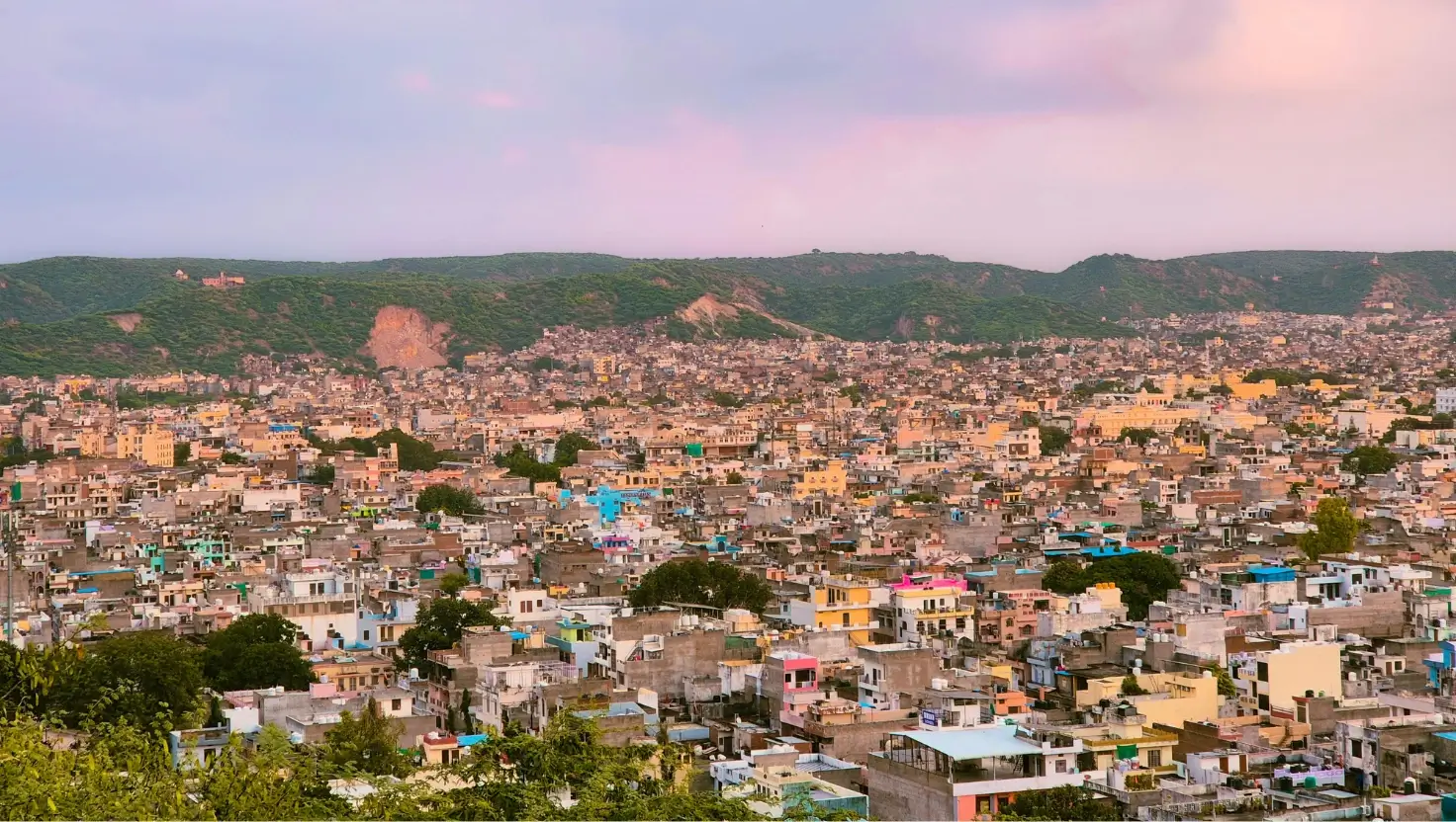 Johari Bazar Jaipur – A Complete Guide for Shoppers and Tourists